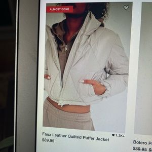 Cropped puffer jacket